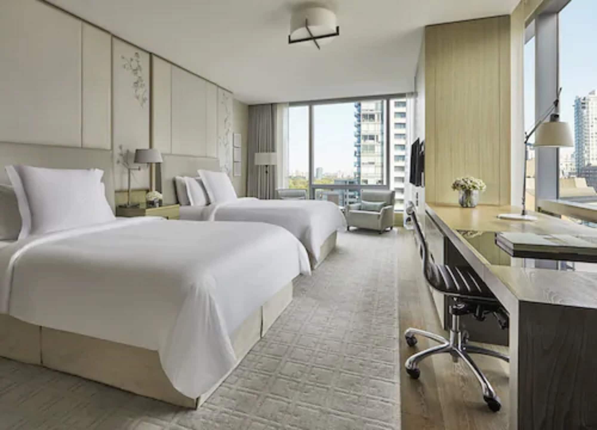 Four Seasons Hotel טורונטו מראה חיצוני תמונה